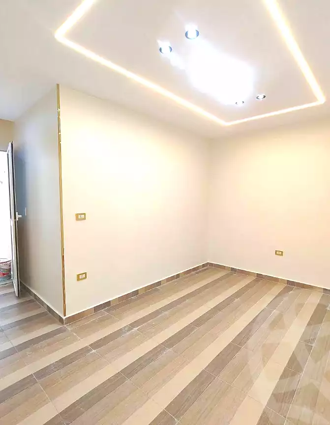 https://aqarmap.com.eg/ar/listing/7125193-for-sale-alexandria-sydy-bshr-sydy-bshr-bhry-shr-khld-bn-lwlyd