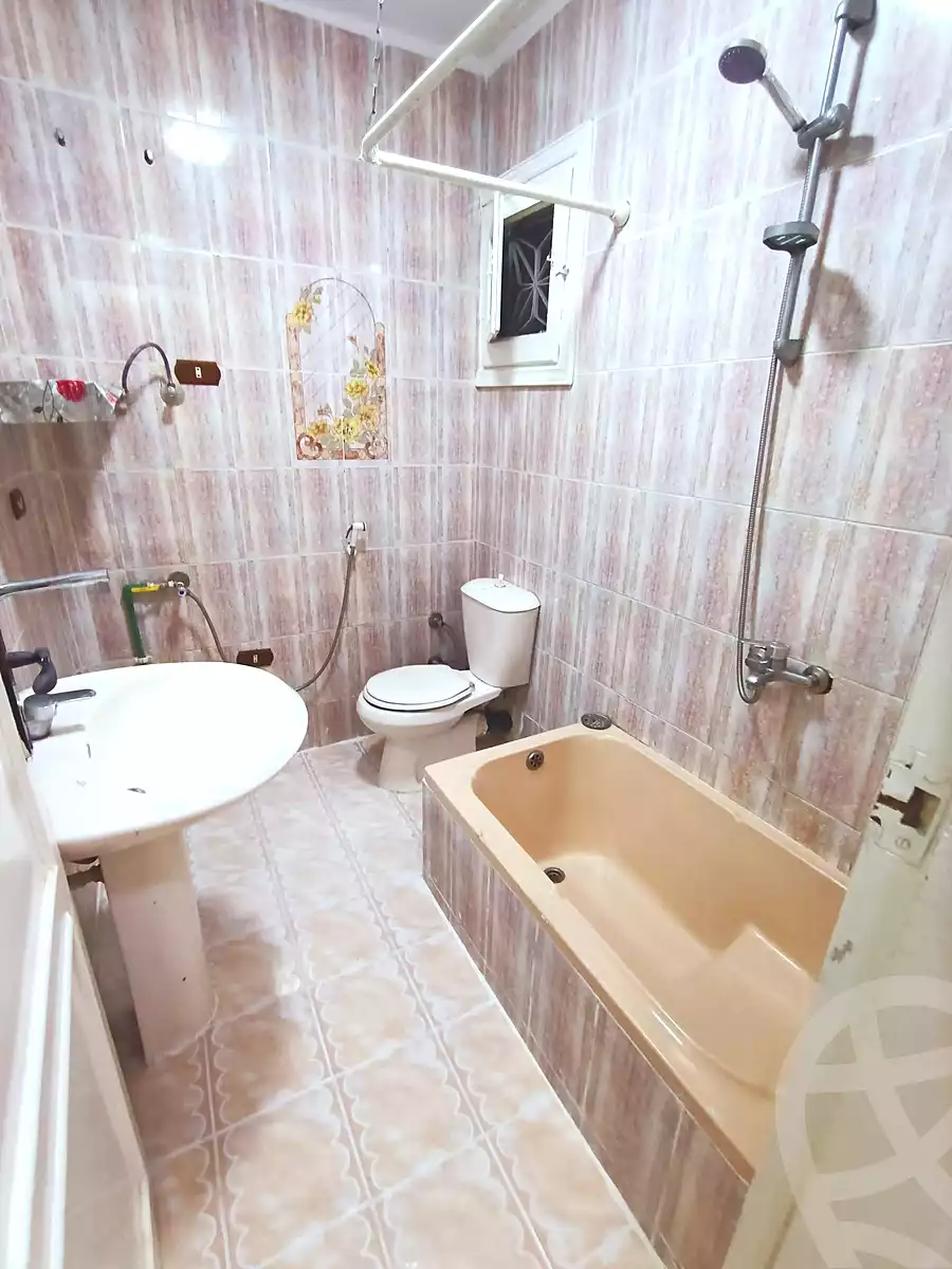 https://aqarmap.com.eg/ar/listing/7125287-for-sale-alexandria-al-agamy