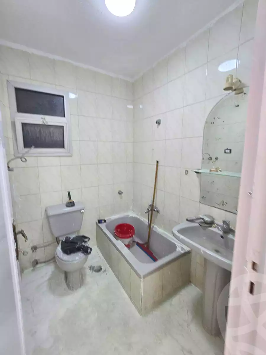 https://aqarmap.com.eg/en/listing/7125312-for-sale-alexandria-al-agamy-shataa-el-nakheel-street-10