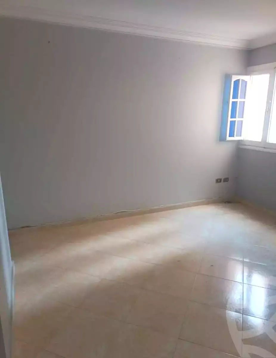 https://aqarmap.com.eg/ar/listing/7125381-for-rent-alexandria-ganaklis-shr-bw-qyr-tryq-lhry