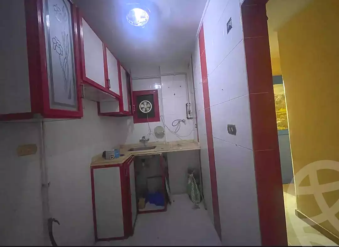https://aqarmap.com.eg/en/listing/7125406-for-rent-alexandria-ganaklis-shr-mrtdy-bsh