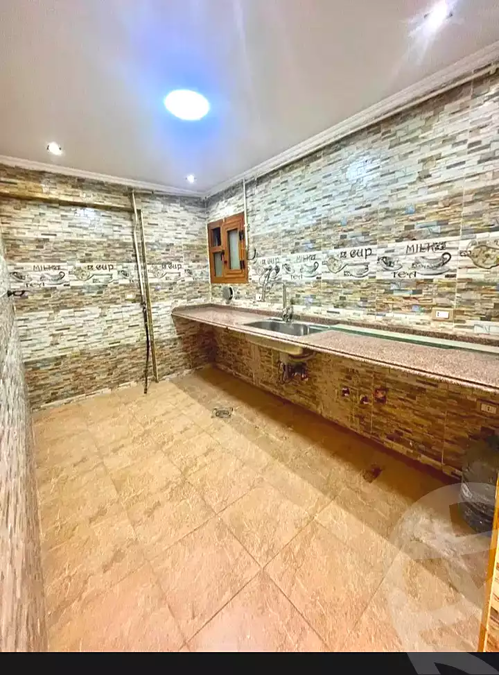 https://aqarmap.com.eg/ar/listing/7125524-for-sale-alexandria-al-agamy-lbytsh-el-reyad-st