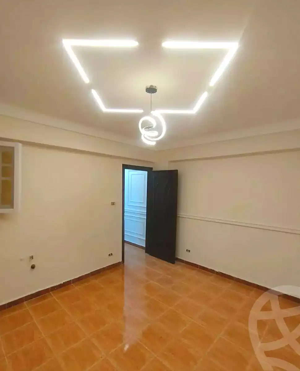https://aqarmap.com.eg/ar/listing/7125591-for-sale-alexandria-lsywf-el-falki