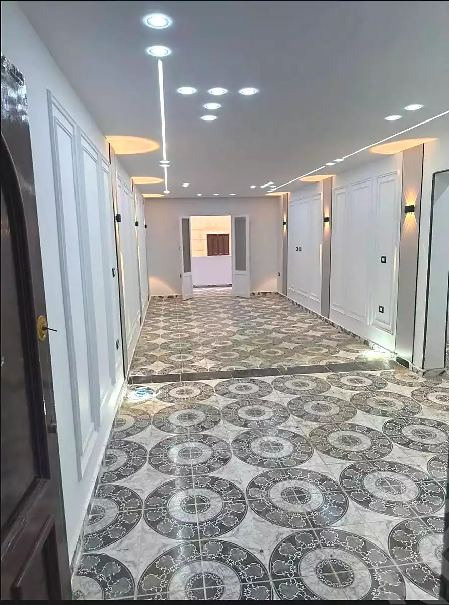 https://aqarmap.com.eg/ar/listing/7125817-for-sale-alexandria-al-agamy-el-hanouvel-radwan-st