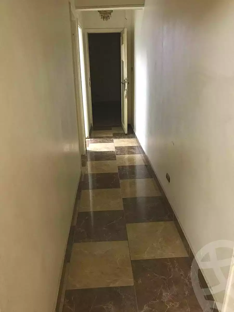 https://aqarmap.com.eg/ar/listing/7126100-for-rent-cairo-ain-shams-yn-shms-lgrby