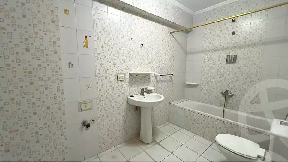 https://aqarmap.com.eg/ar/listing/7126312-for-sale-alexandria-lsywf-gamila-abu-herid-st