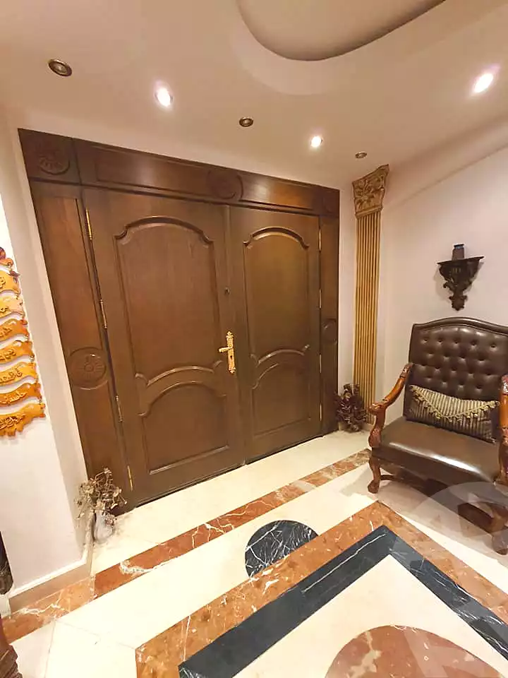 https://aqarmap.com.eg/en/listing/7126741-for-sale-cairo-6th-of-october-compounds-el-safwa