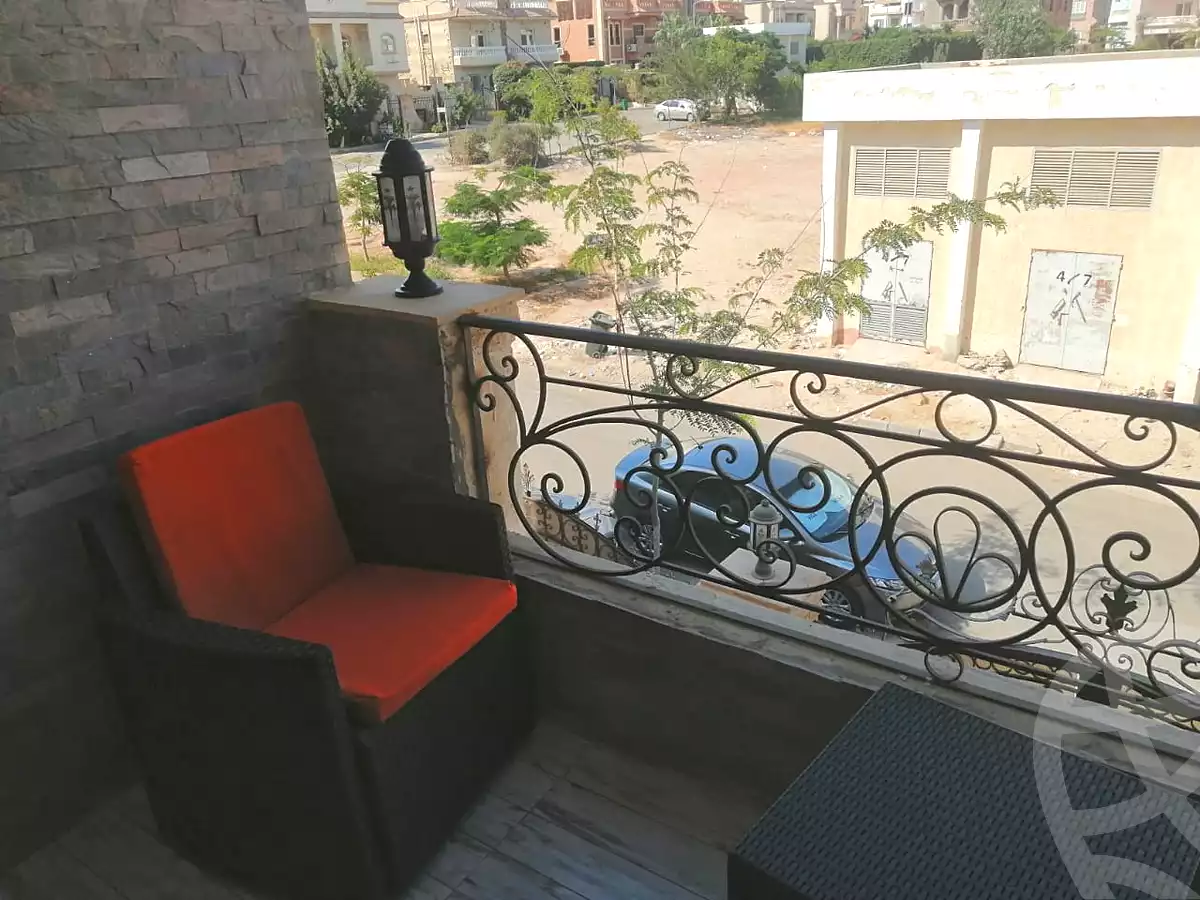 https://aqarmap.com.eg/en/listing/7126823-for-sale-cairo-el-sheikh-zayed-city-compounds-el-yasmeen-compound