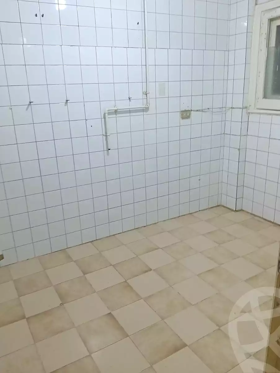 https://aqarmap.com.eg/en/listing/7127428-for-sale-alexandria-ganaklis-shr-mrtdy-bsh