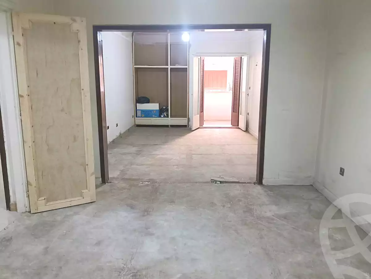 https://aqarmap.com.eg/en/listing/7127428-for-sale-alexandria-ganaklis-shr-mrtdy-bsh