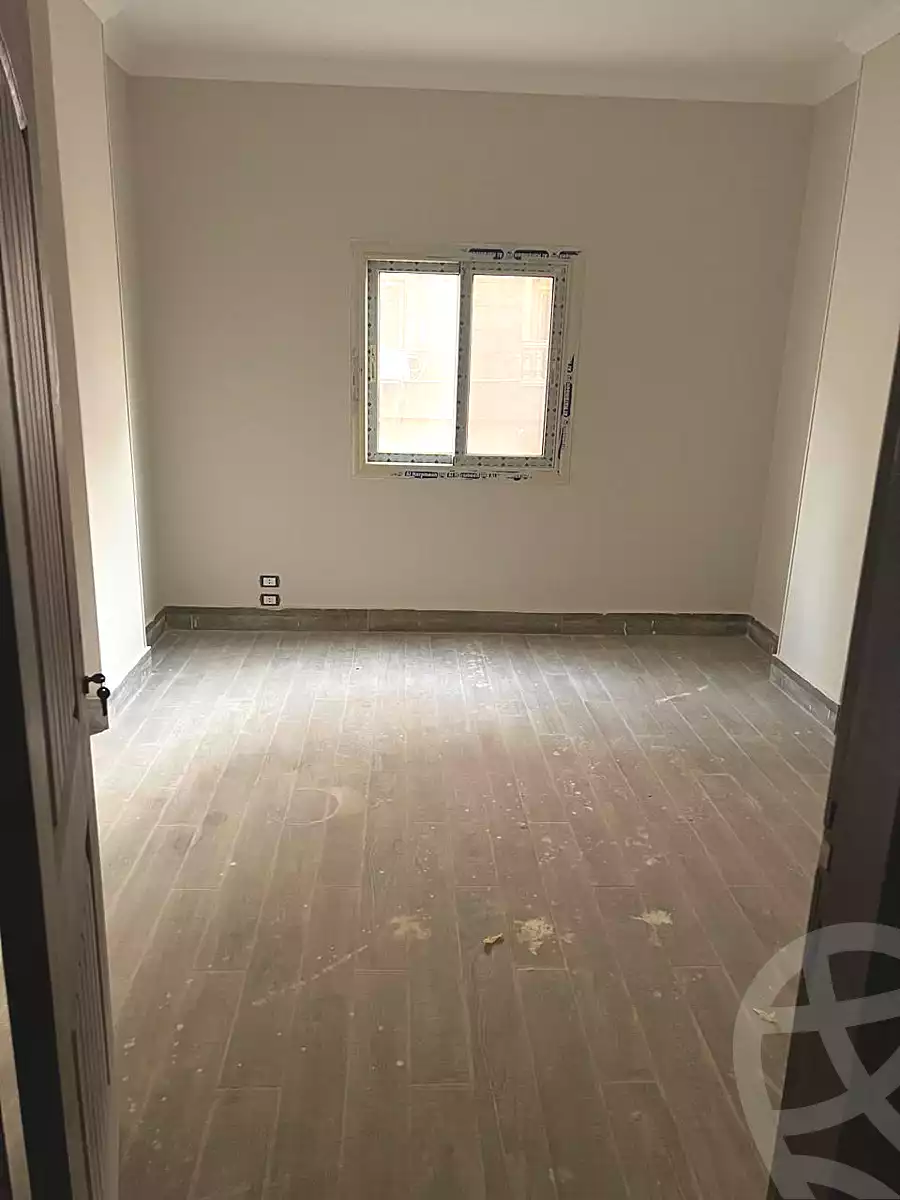 https://aqarmap.com.eg/en/listing/7127525-for-sale-cairo-new-cairo-compounds-el-mostashareen-compound