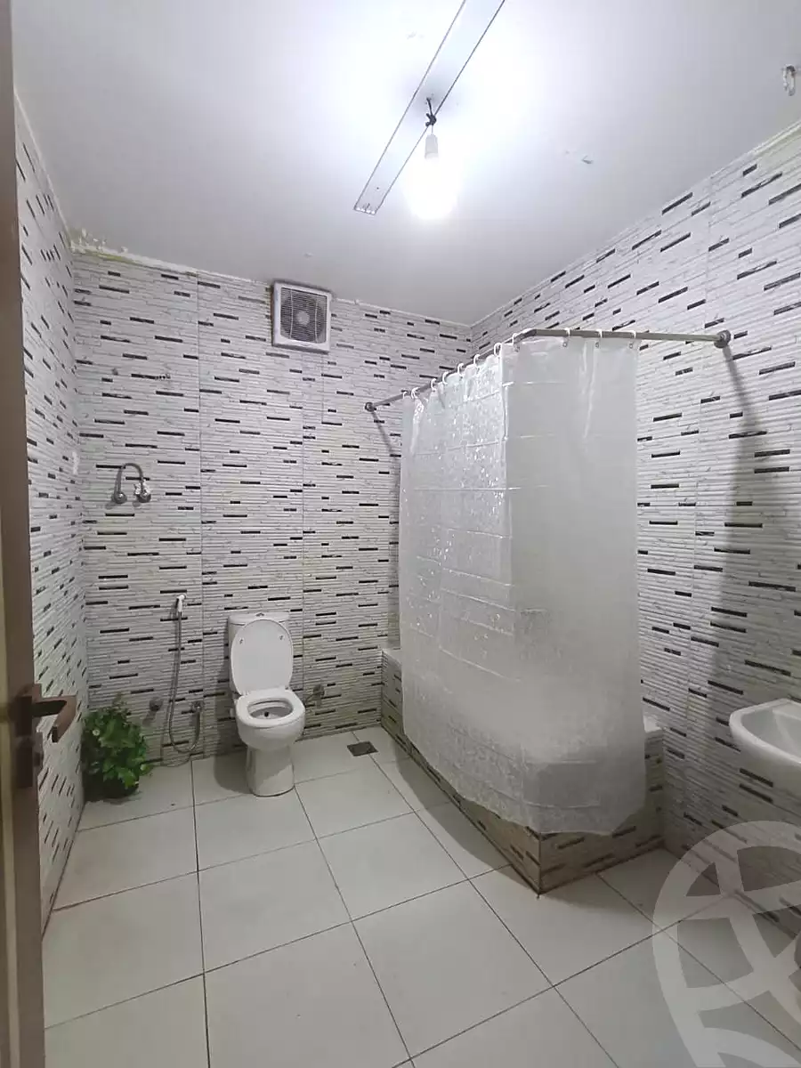 https://aqarmap.com.eg/ar/listing/7129313-for-rent-cairo-el-sheikh-zayed-city-lshykh-zyd-ljdyd-el-reef-el-oroby
