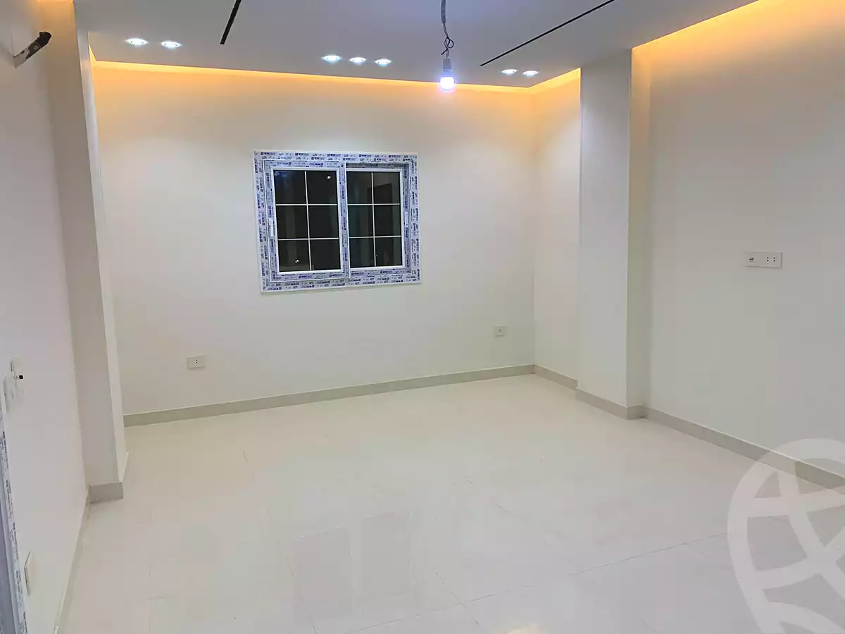https://aqarmap.com.eg/en/listing/7129348-for-sale-cairo-new-cairo-compounds-kmbwnd-ldf-lwtny