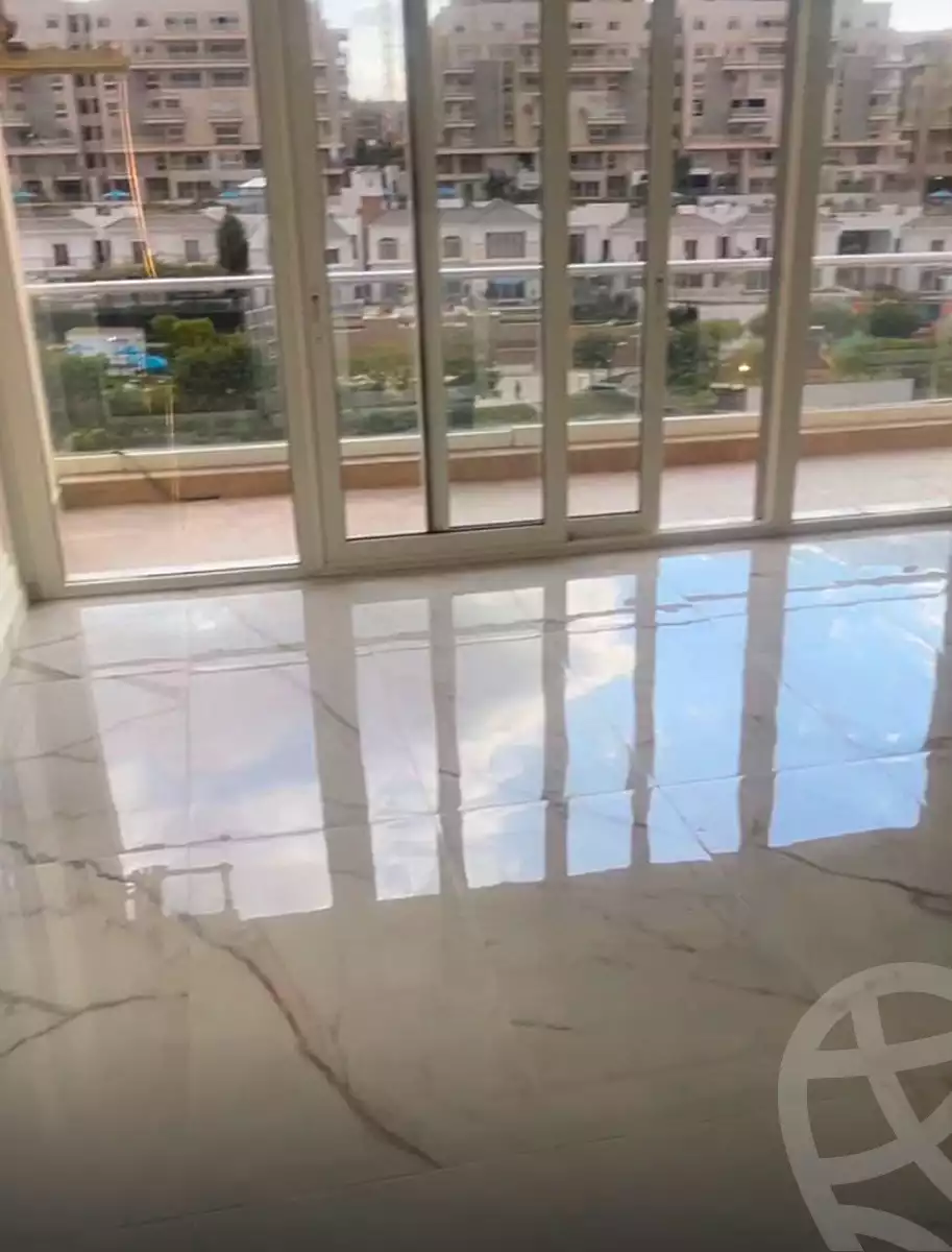 https://aqarmap.com.eg/ar/listing/7129385-for-rent-cairo-new-cairo-compounds-mwntn-fyw-y-syty-club-park-mountain-view-icity