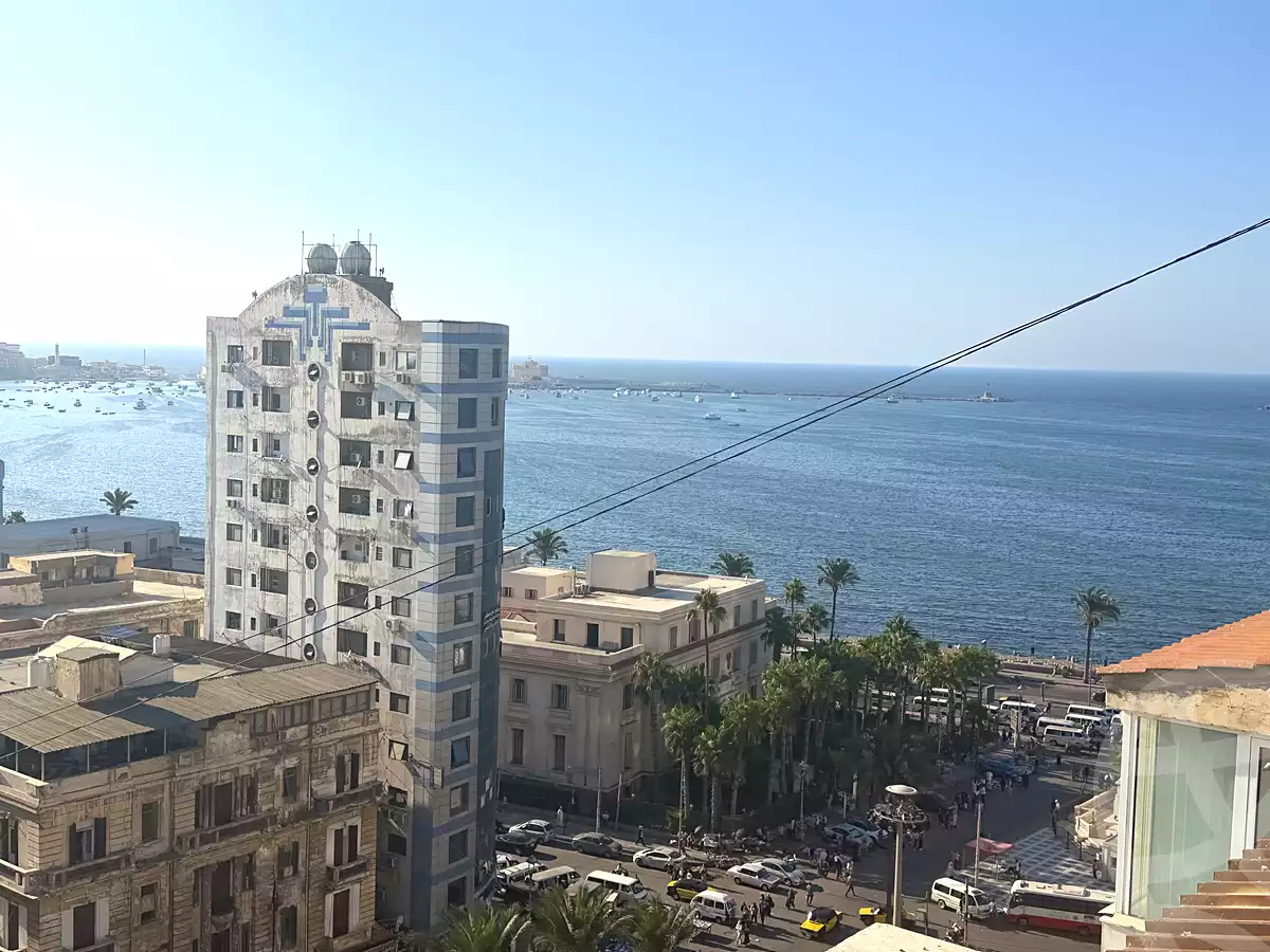 https://aqarmap.com.eg/ar/listing/7129402-for-sale-alexandria-mansheya-al-gonday-al-maghool-sq