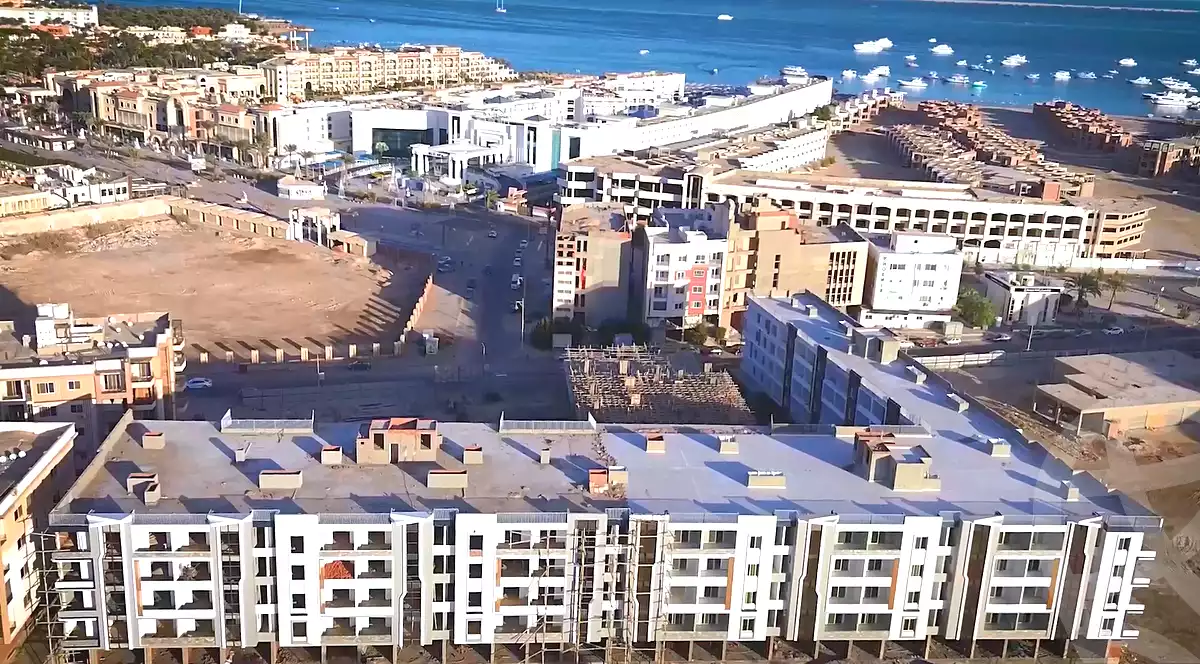 https://aqarmap.com.eg/ar/listing/7129605-for-sale-red-sea-hy-lkwthr