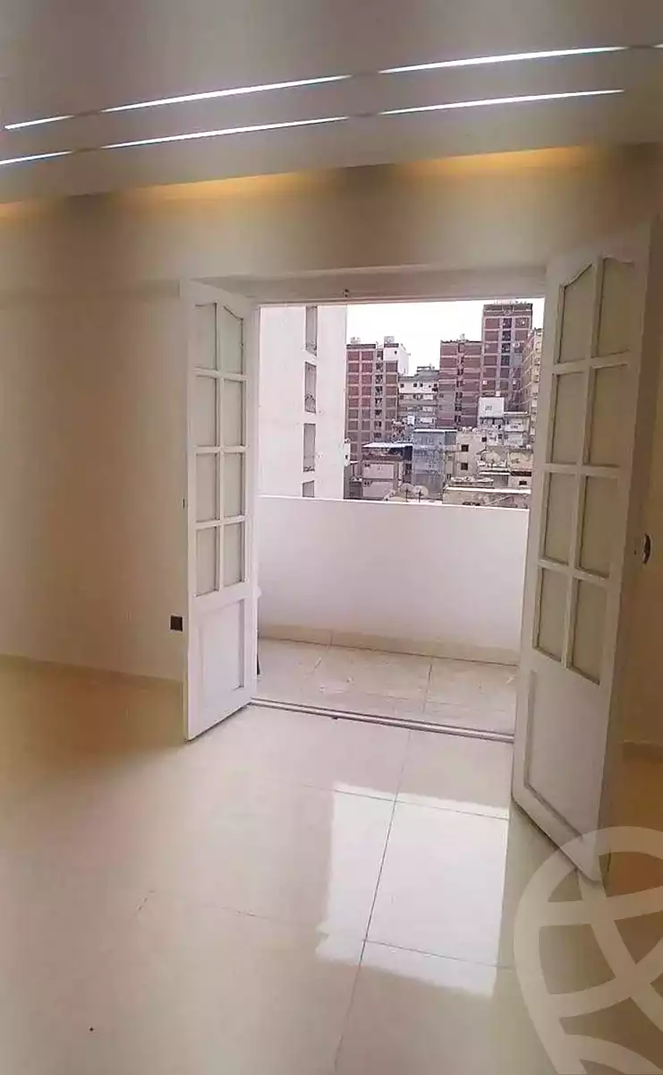 https://aqarmap.com.eg/ar/listing/7129621-for-sale-alexandria-sydy-bshr-sydy-bshr-bhry-mohamed-el-srafi-st.