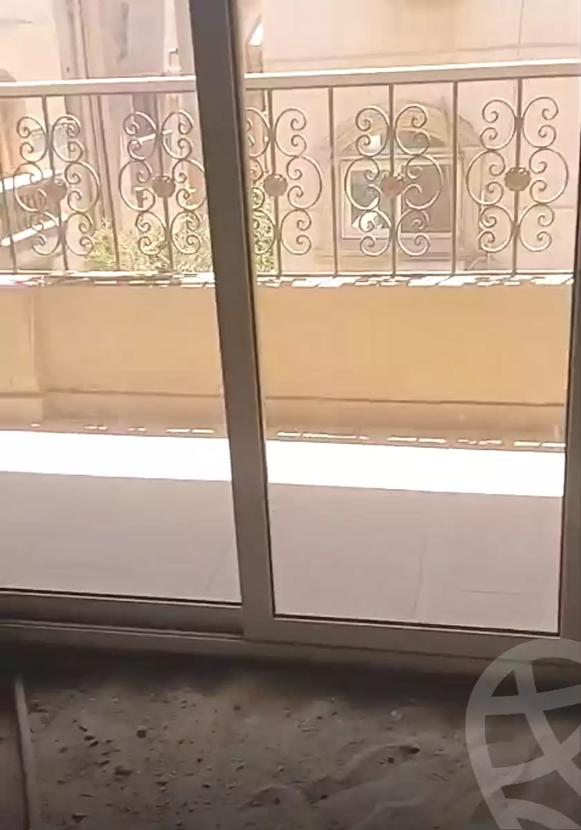 https://aqarmap.com.eg/ar/listing/7129784-for-sale-cairo-new-cairo-ganob-el-akadamiya-south-academy-a-ammar-ibn-yasser-st