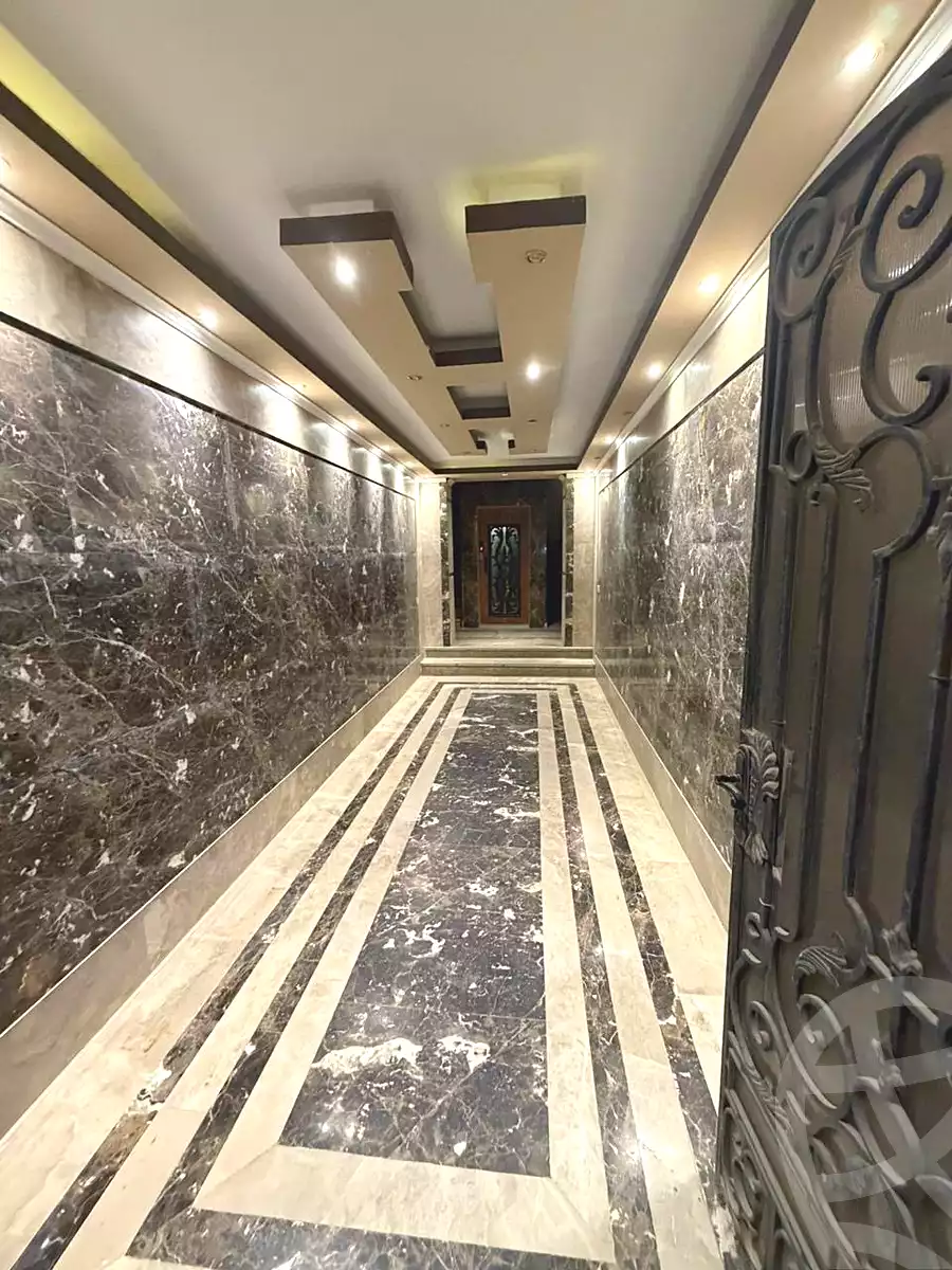 https://aqarmap.com.eg/ar/listing/7129863-for-sale-cairo-new-cairo-ganob-el-akadamiya-south-academy-a-saeed-ibn-zaid-st