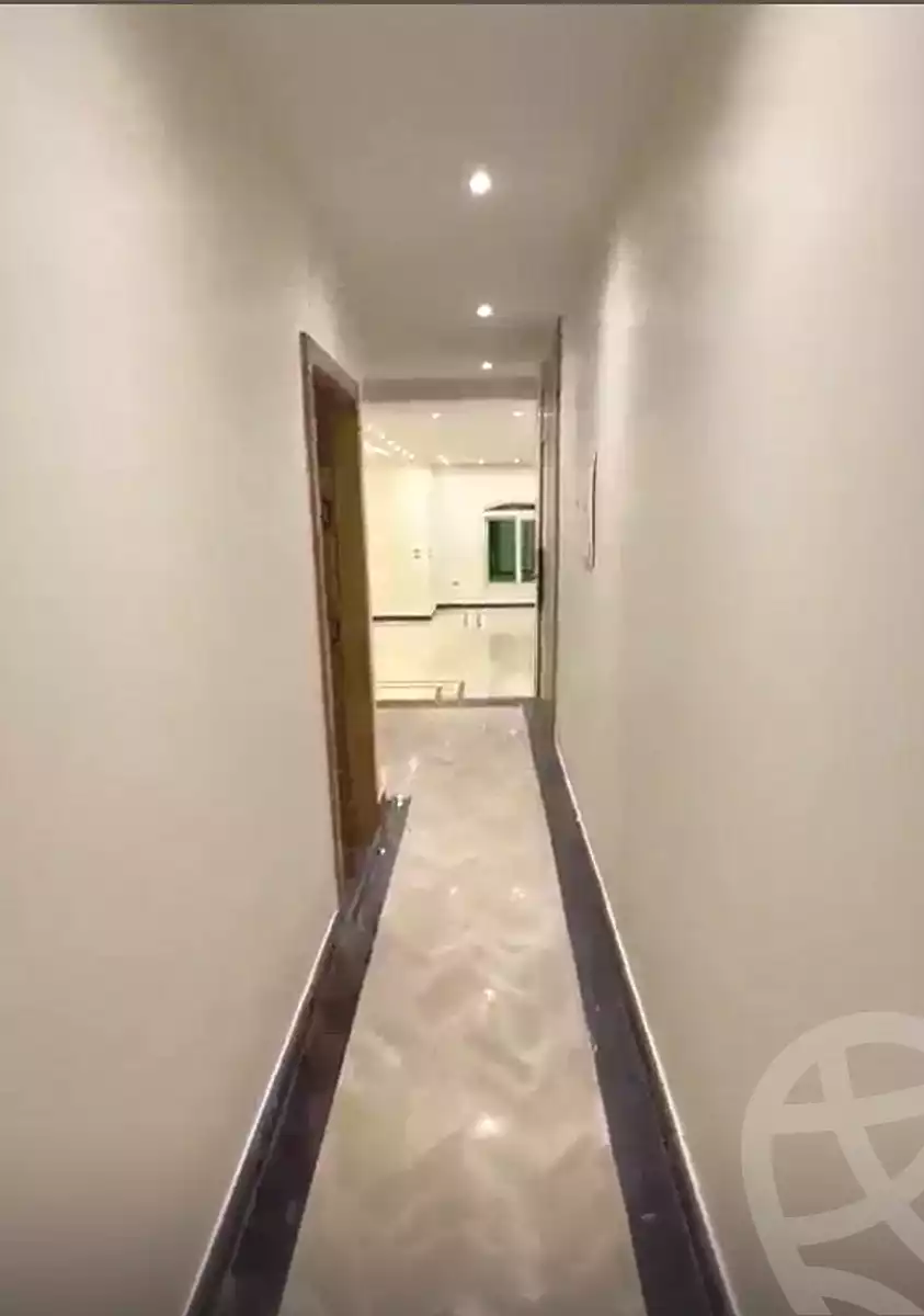 https://aqarmap.com.eg/ar/listing/7129863-for-sale-cairo-new-cairo-ganob-el-akadamiya-south-academy-a-saeed-ibn-zaid-st