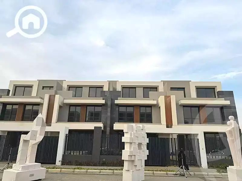 https://aqarmap.com.eg/ar/listing/7129902-for-sale-cairo-new-cairo-compounds-el-patio-town-compound-la-vista