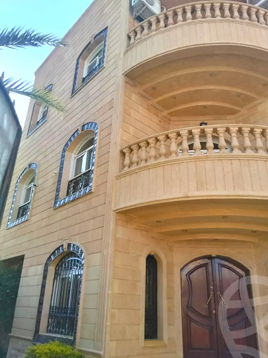 https://aqarmap.com.eg/ar/listing/7129996-for-sale-cairo-new-cairo-ganob-el-akadamiya-south-academy-a-zaid-ebn-haretha-st
