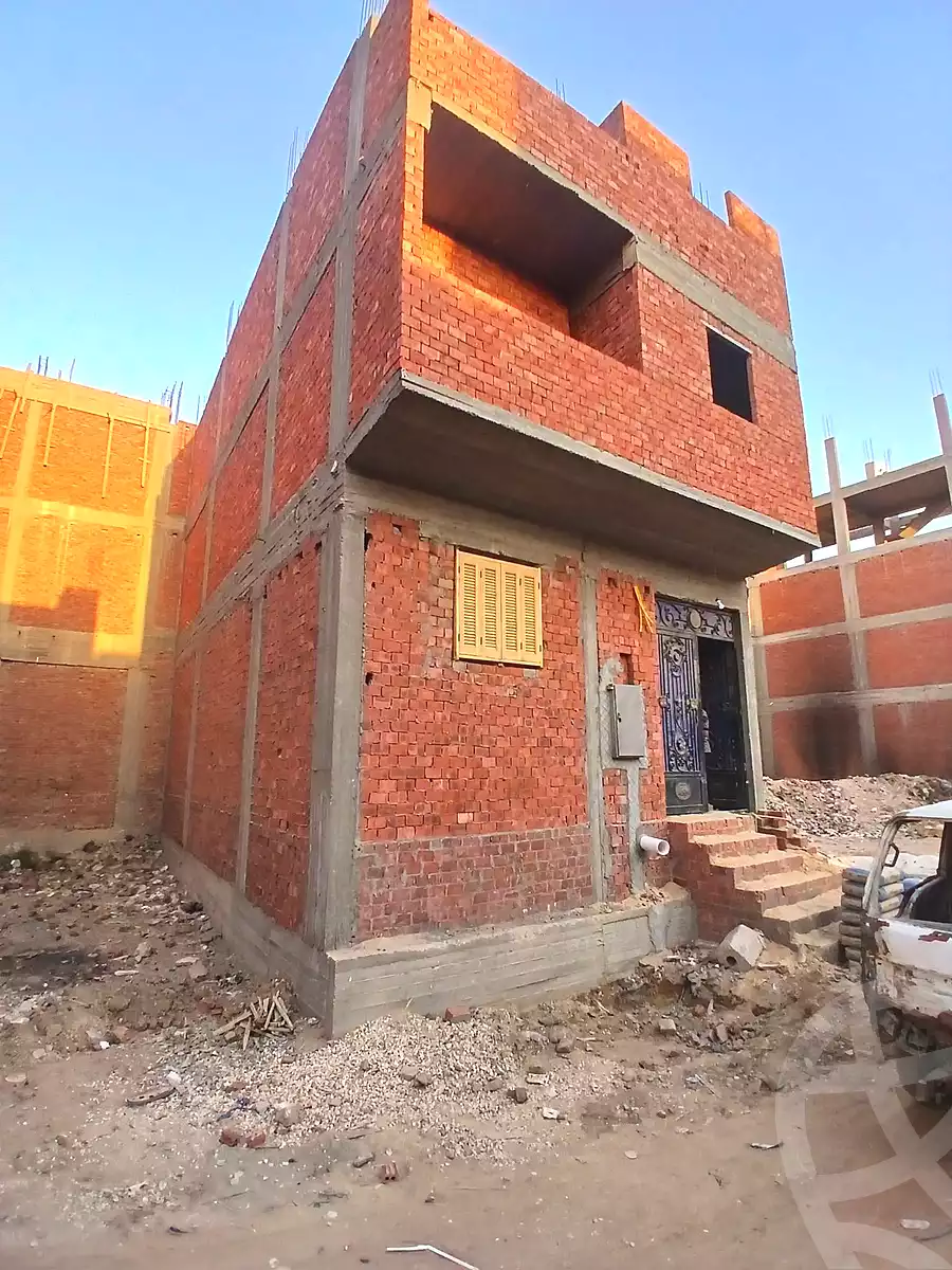 https://aqarmap.com.eg/ar/listing/7130422-for-sale-cairo-madinat-el-salam-isbico