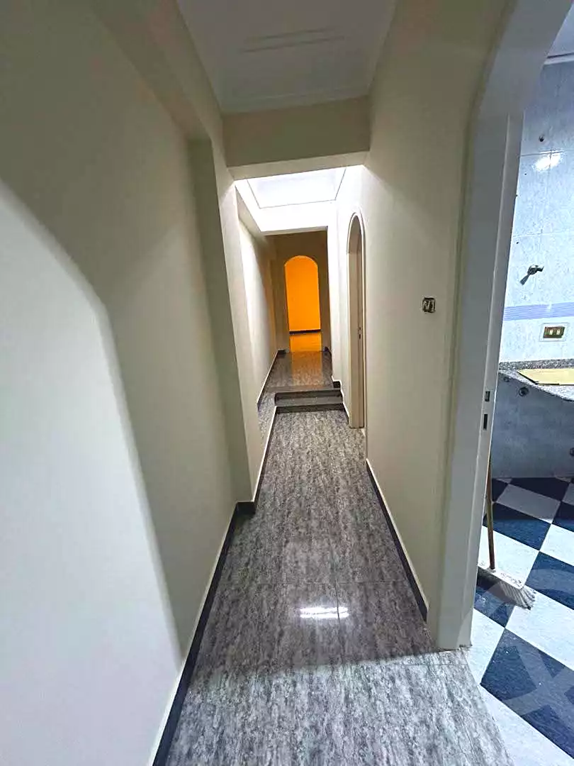 https://aqarmap.com.eg/ar/listing/7130424-for-rent-alexandria-sydy-bshr-sydy-bshr-bhry-shr-mhmwd-l-yswy