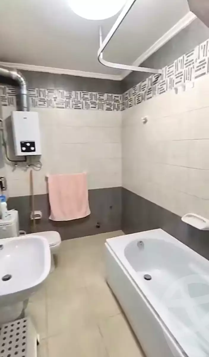 https://aqarmap.com.eg/en/listing/7130512-for-sale-cairo-nozha-2-el-khamseen-st