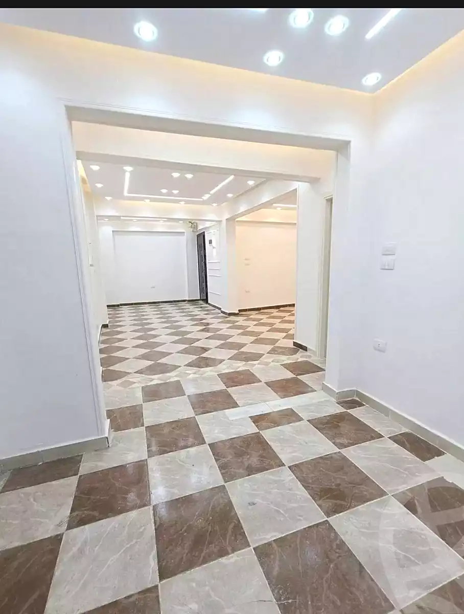 https://aqarmap.com.eg/ar/listing/7130606-for-sale-alexandria-al-agamy-lbytsh-shahr-al-assal-st