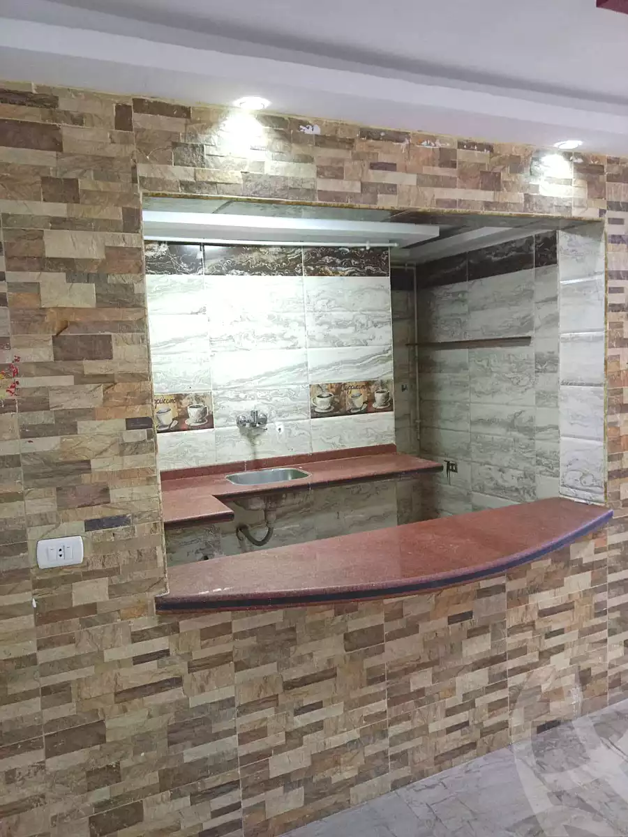 https://aqarmap.com.eg/ar/listing/7130817-for-sale-alexandria-sydy-bshr-sydy-bshr-bhry-shr-mhmwd-l-yswy