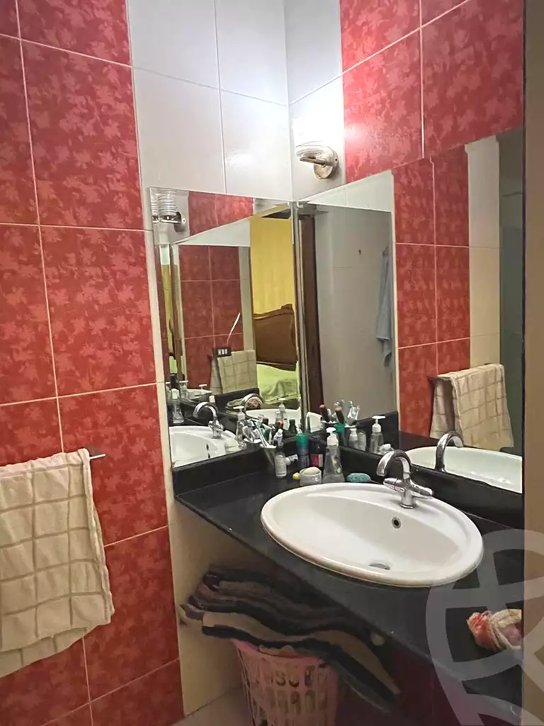 https://aqarmap.com.eg/ar/listing/7130890-for-sale-cairo-nasr-city-8th-zone-hesham-labib-st