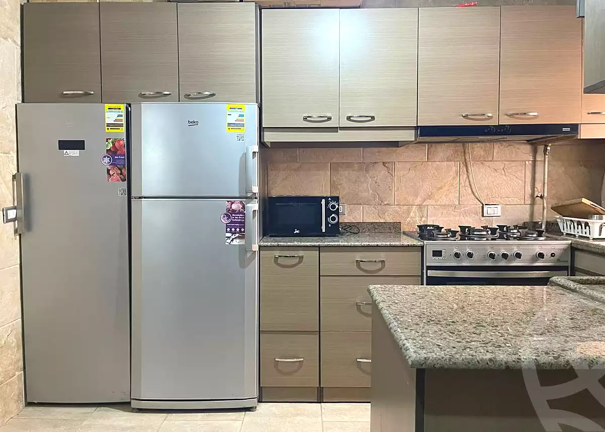 https://aqarmap.com.eg/ar/listing/7130959-for-rent-cairo-6th-of-october-compounds