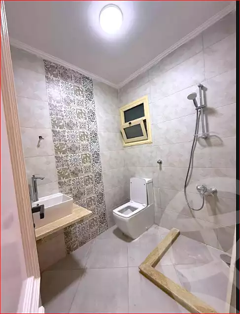 https://aqarmap.com.eg/ar/listing/7131050-for-sale-alexandria-sydy-bshr-sydy-bshr-bhry-shr-khld-bn-lwlyd