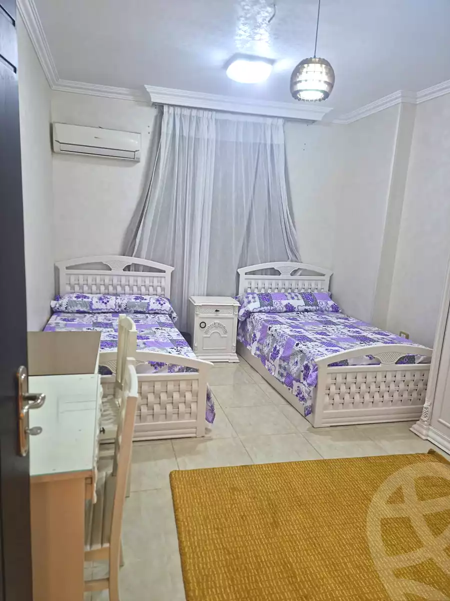 https://aqarmap.com.eg/ar/listing/7131088-for-rent-cairo-6th-of-october-el-ahyaa-neighborhood-1st