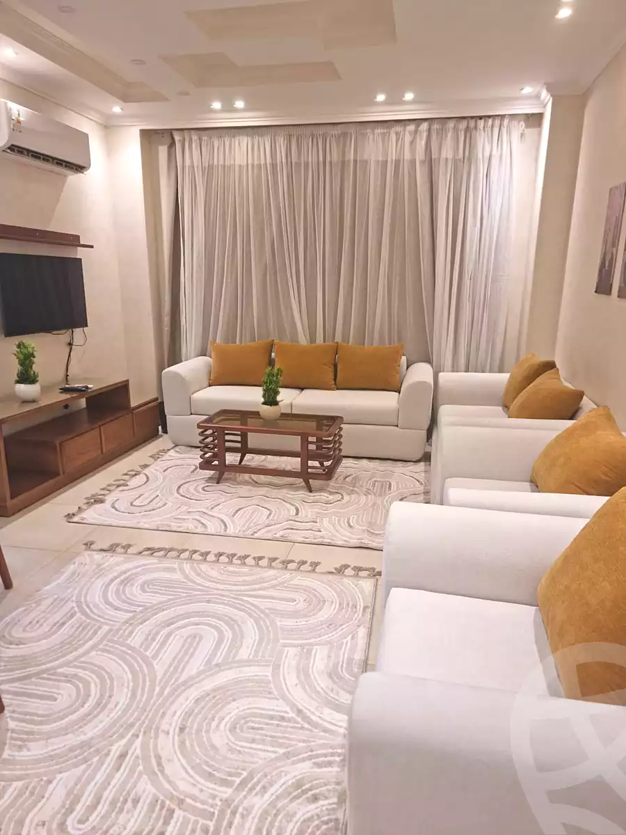 https://aqarmap.com.eg/ar/listing/7131088-for-rent-cairo-6th-of-october-el-ahyaa-neighborhood-1st