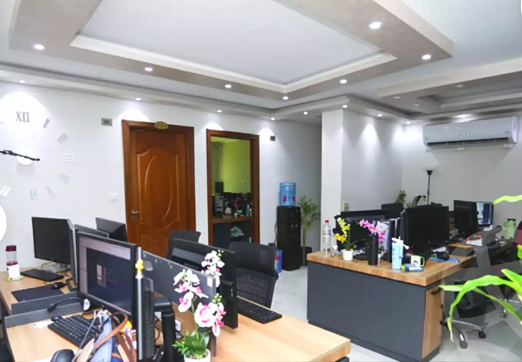 https://aqarmap.com.eg/ar/listing/7131567-for-sale-alexandria-moharram-bey-grin-st