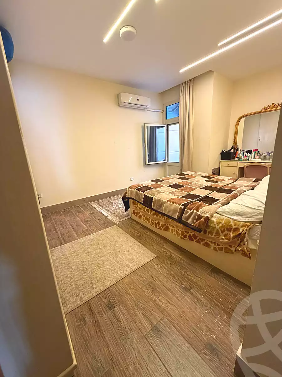 https://aqarmap.com.eg/ar/listing/7131677-for-sale-cairo-new-cairo-el-narges-el-narges-2-pilot-halawany-st