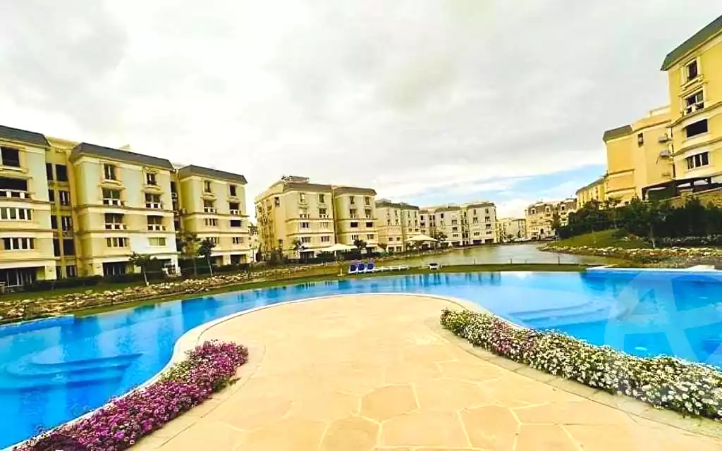 https://aqarmap.com.eg/ar/listing/7131800-for-sale-cairo-new-cairo-compounds-mountain-view-hyde-park