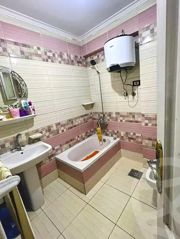 https://aqarmap.com.eg/ar/listing/7131816-for-sale-alexandria-new-miami-el-quds-school-st