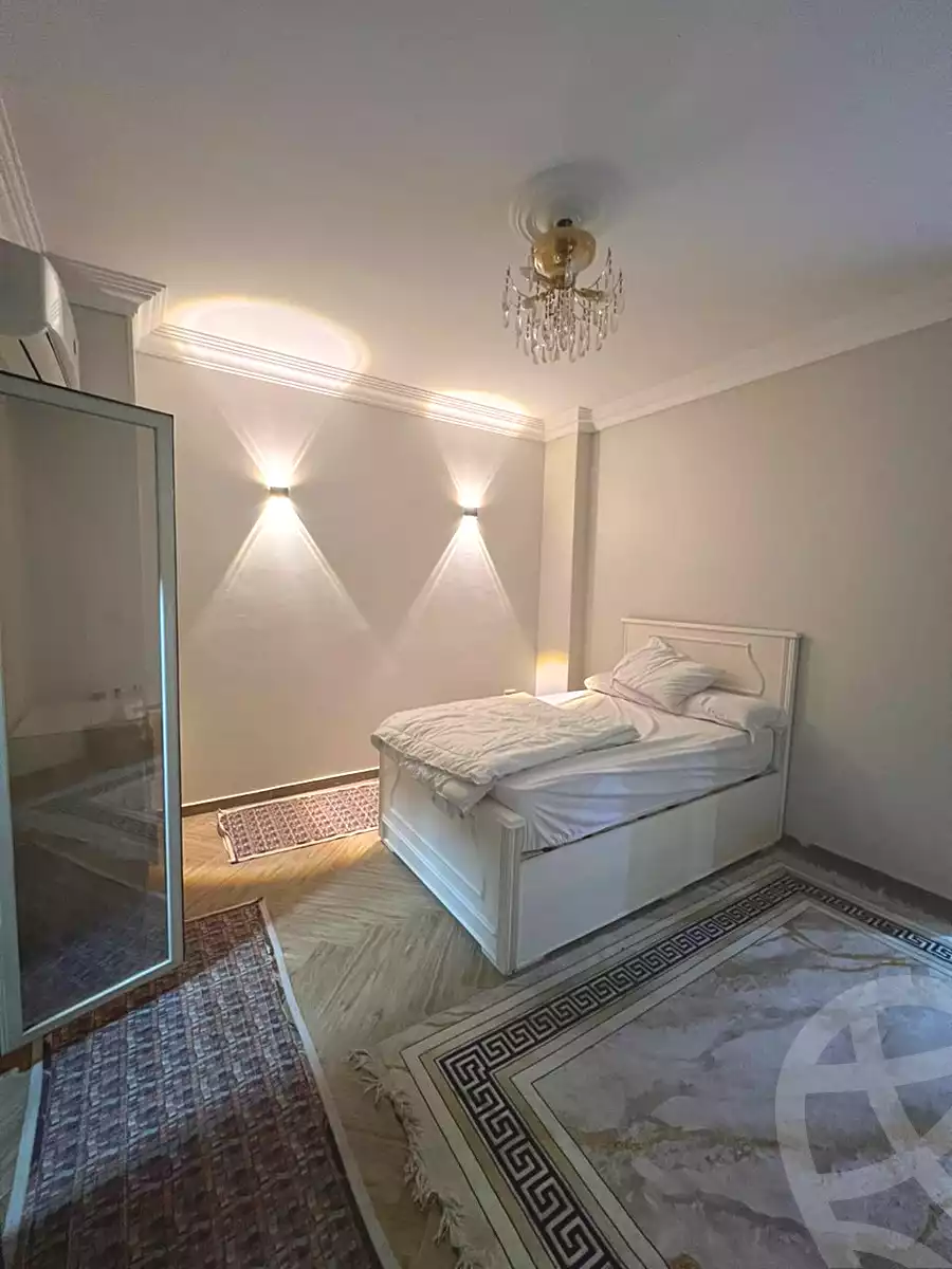 https://aqarmap.com.eg/ar/listing/7131967-for-sale-cairo-el-sheikh-zayed-city-el-hay-elthamen-area-1