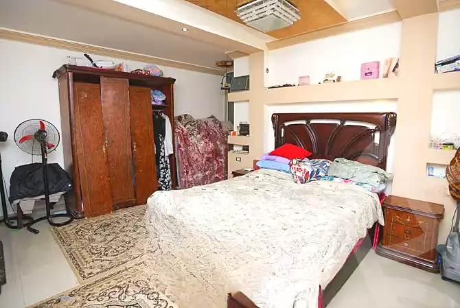 https://aqarmap.com.eg/ar/listing/7133110-for-sale-alexandria-camp-cesar-port-said-street