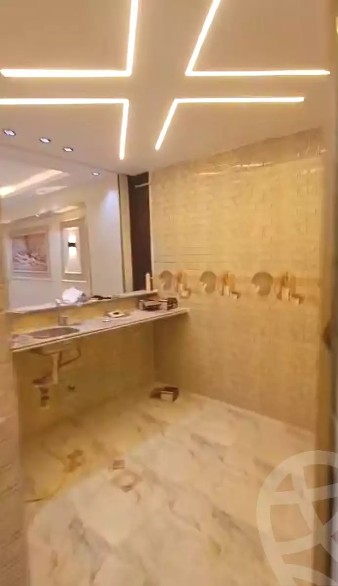 https://aqarmap.com.eg/ar/listing/7133299-for-sale-cairo-ain-shams-ain-shams-el-sharkia-el-eshrein-stt