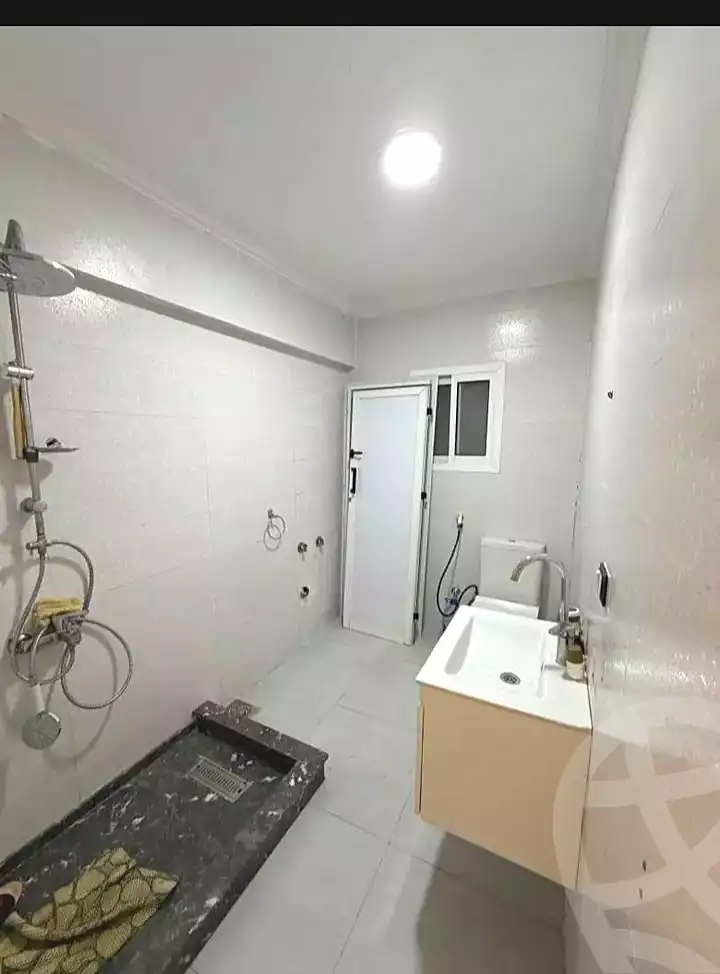 https://aqarmap.com.eg/ar/listing/7133557-for-sale-alexandria-al-agamy-lbytsh