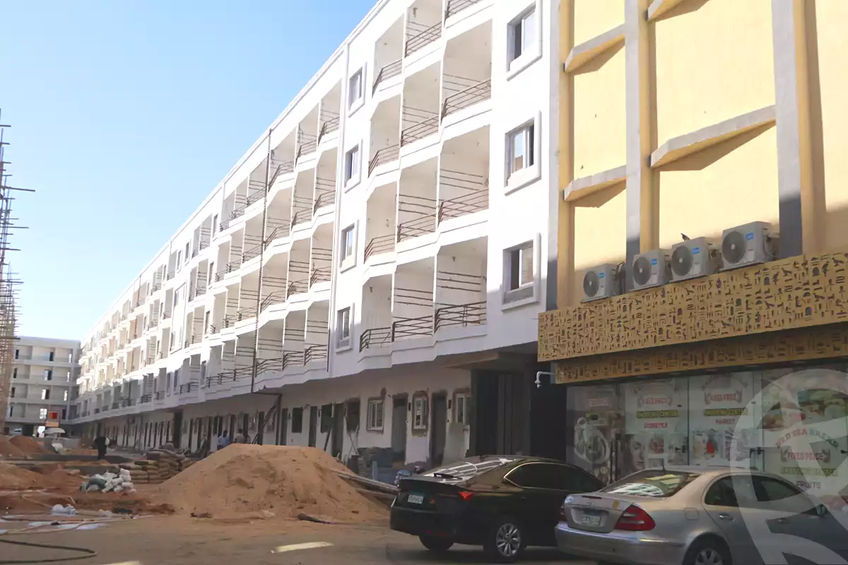 https://aqarmap.com.eg/ar/listing/7133998-for-sale-red-sea-hurghada-resorts-grand-rock-resort-al-hares