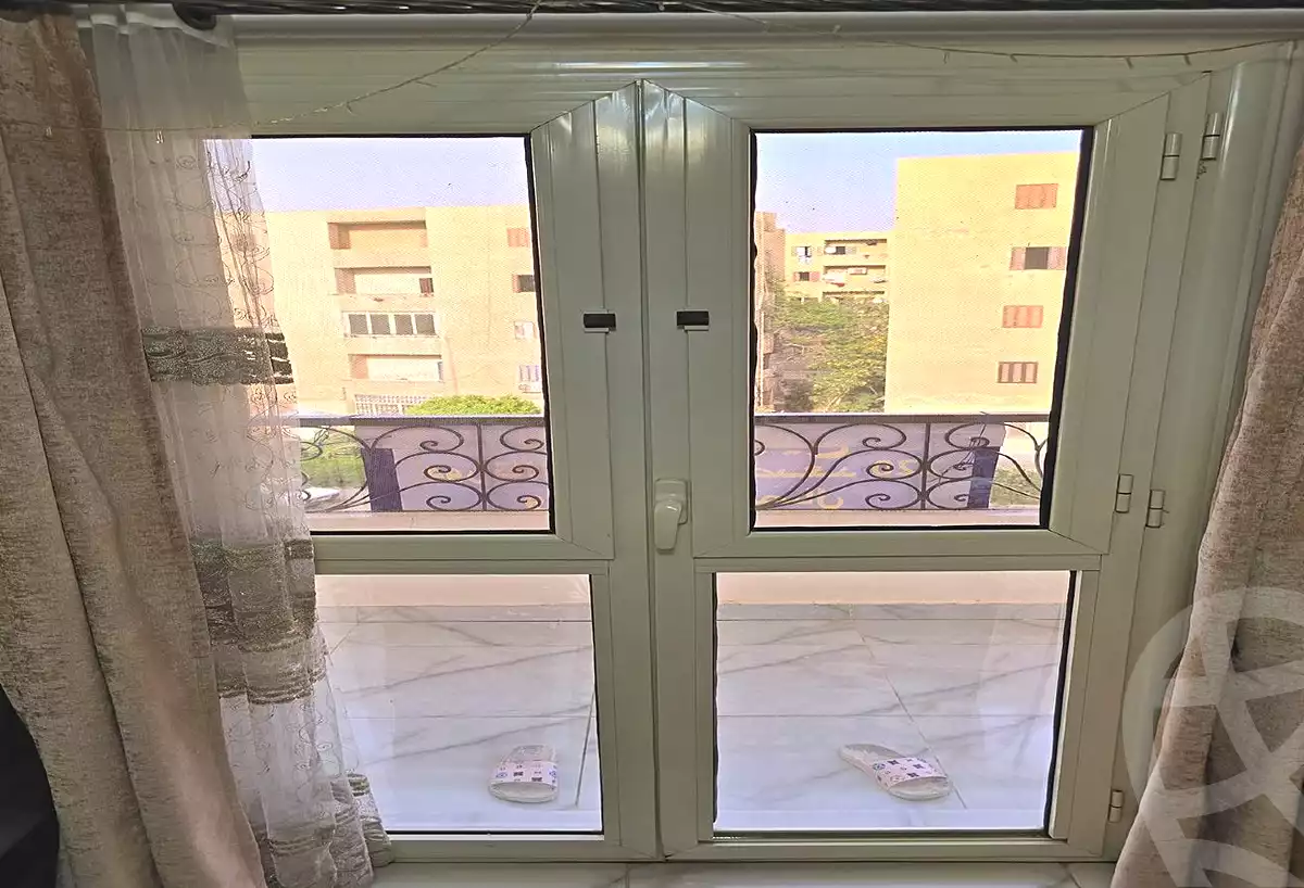 https://aqarmap.com.eg/en/listing/7134188-for-sale-cairo-new-cairo-first-settlement-mhwr-mstfy-kml