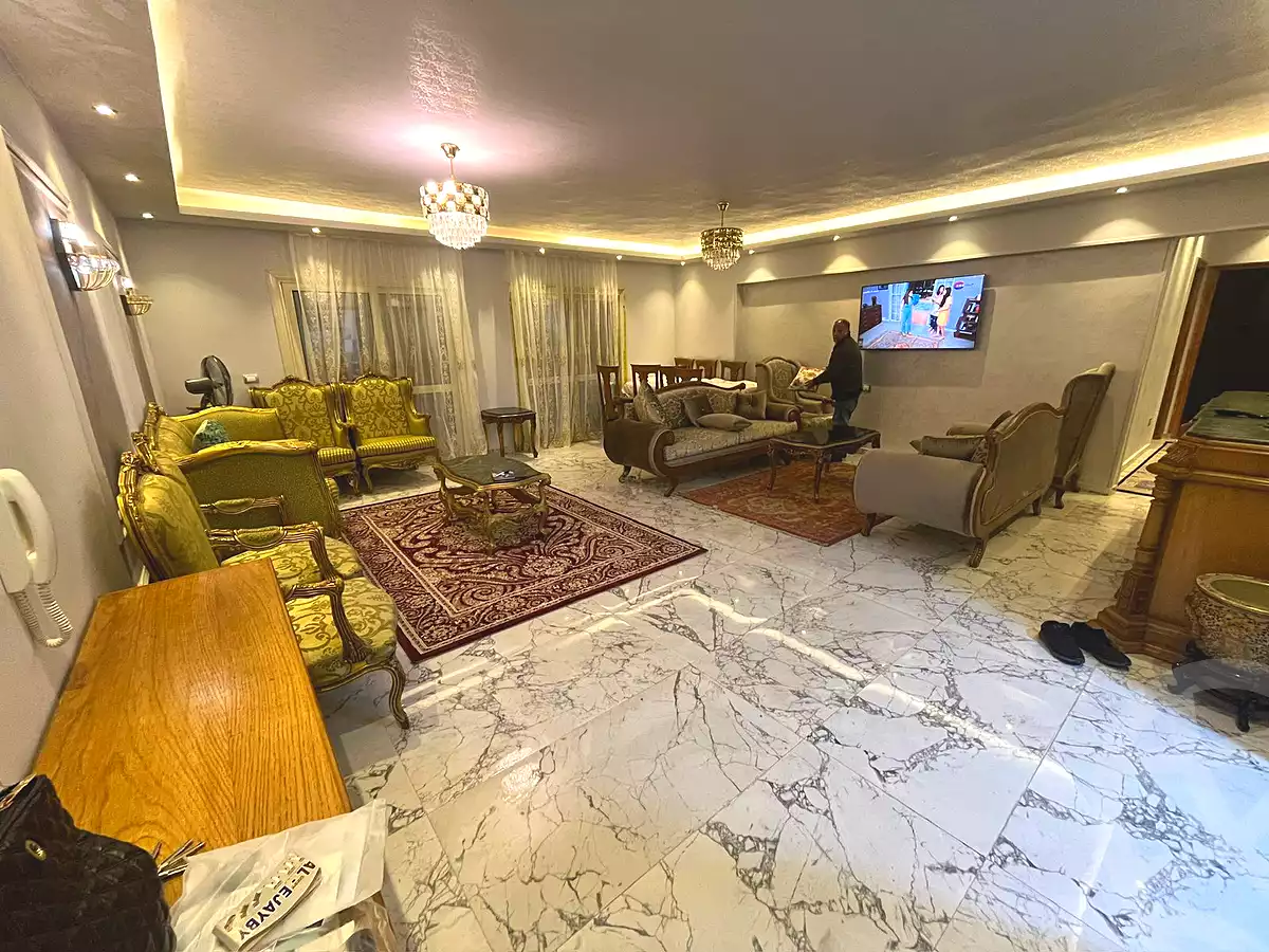 https://aqarmap.com.eg/ar/listing/7134232-for-rent-cairo-el-sheikh-zayed-city-compounds-el-khamayel