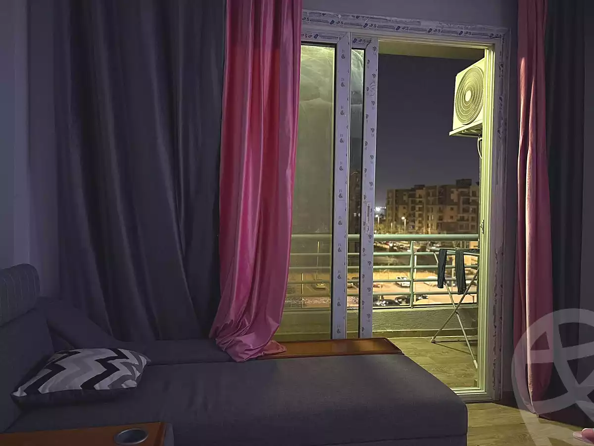 https://aqarmap.com.eg/en/listing/7134412-for-rent-cairo-6th-of-october-compounds-jn-ktwbr
