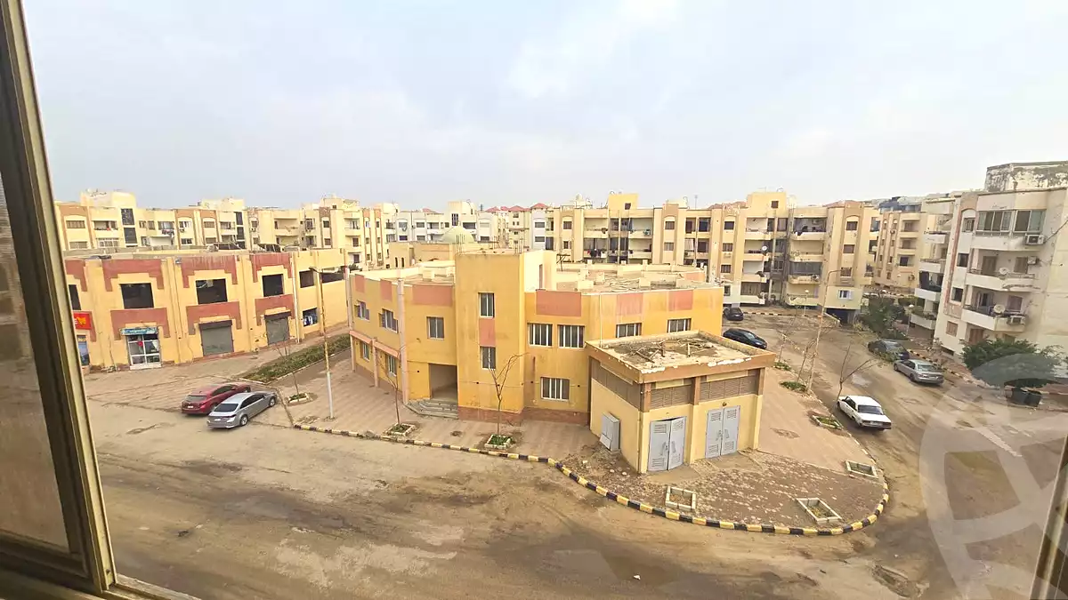 https://aqarmap.com.eg/en/listing/7134427-for-sale-cairo-new-cairo-compounds-la-rose