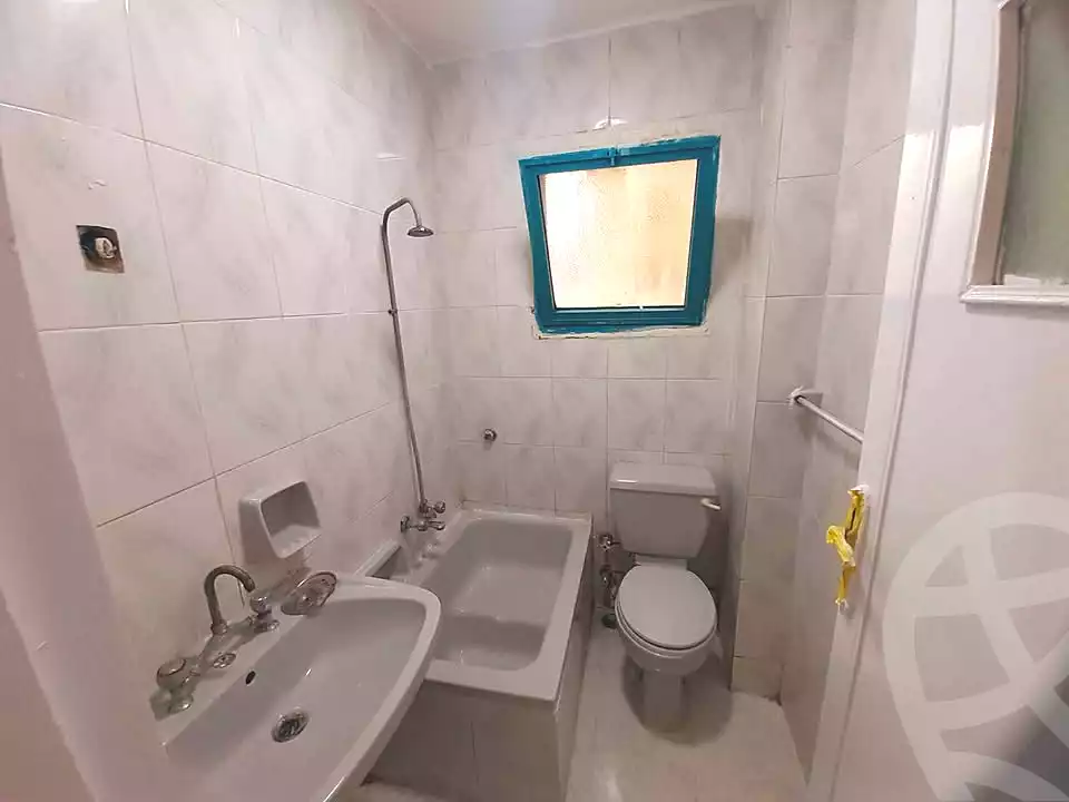 https://aqarmap.com.eg/en/listing/7134635-for-sale-alexandria-al-agamy-shataa-el-nakheel